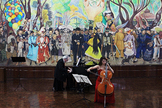 Pintura de un grupo de personas en un escenario

Descripci�n generada autom�ticamente con confianza baja