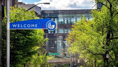 Imagen que contiene foto, gato, computadora

Descripci�n generada autom�ticamente